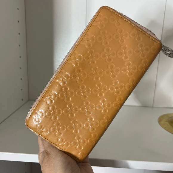 🔥 Coach patent leather wallet - Picture 4 of 6